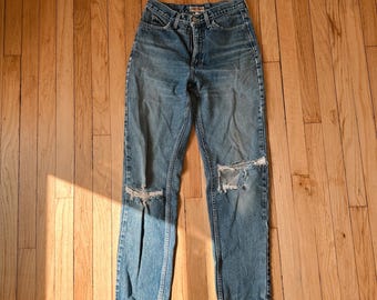 Perfectly Distressed Guess Jeans | 26" Waist