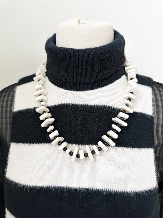 1980s Dimensional Ceramic Beaded Necklace | Length: 24"