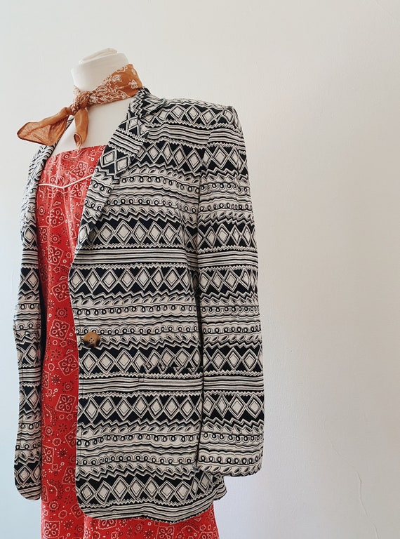 Vintage Neutral Patterned Blazer | Size 8 - image 3