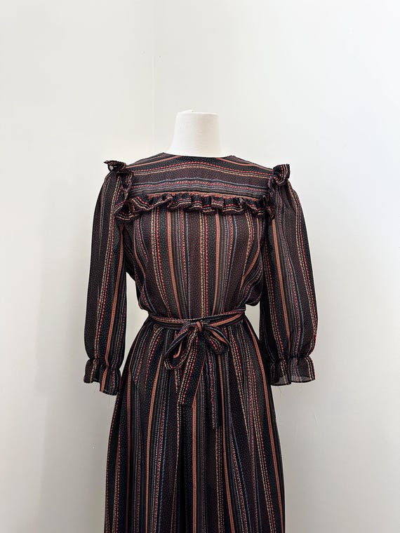 1980s Ruffle-Accented Dress | Size MED