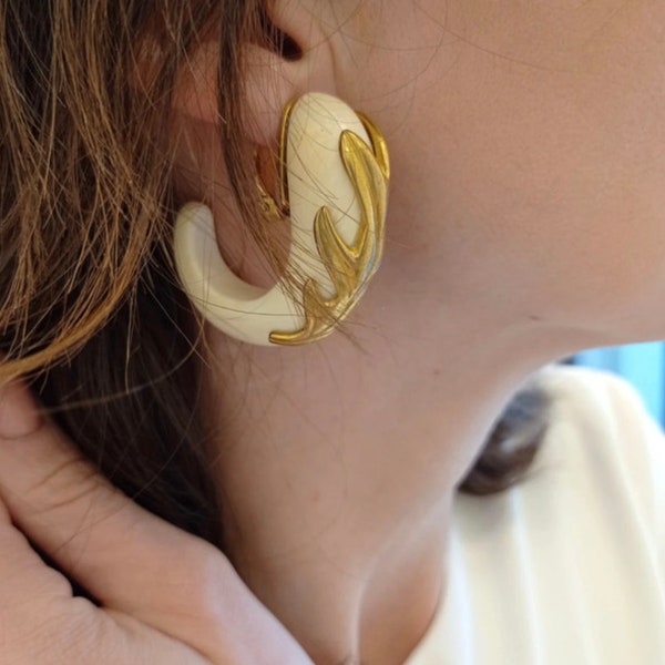 Isabel Canovas Vintage Gem Clip Earrings Made of Buffalo Bone Collectors Item