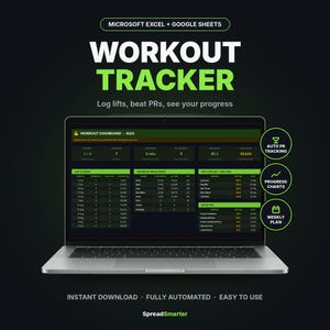 Puede incluir: Un portátil muestra un panel digital de seguimiento de ejercicios con elementos de interfaz verdes y gris oscuro. La pantalla presenta tablas de registros de entrenamiento, volumen por grupo muscular y récords personales. El texto incluye Microsoft Excel + Google Sheets, Workout Tracker, Auto PR Tracking, Progress Charts, Weekly Plan, Instant Download, Fully Automated, Easy to Use y SpreadSmarter.