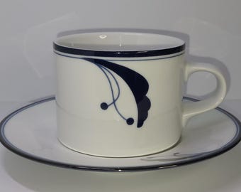 Dansk Flora Bayberry Porcelain Coffee Cup & Saucer 2-częściowy Blue Floral 5 oz