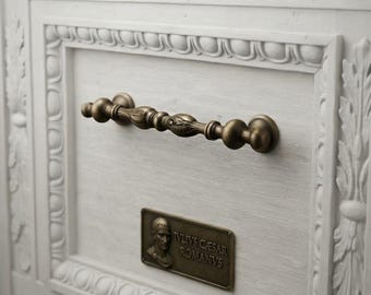 Solid Cast Brass Hand-Carved Cabinet Pull, Antique Drawer Handle, Luxury Furniture Hardware