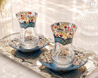 Juego de vasos de té turco para 2 personas con plato, diseño tradicional de flores de Estambul.