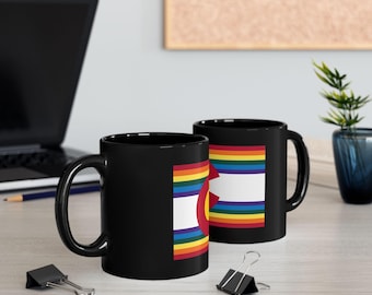 Taza con la bandera arcoíris de Colorado - Taza de café negra, 2 tamaños: 325 ml y 444 ml. Celebra el orgullo de Denver todos los días.