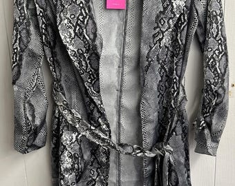 Rampage Duster. Black Snakeskin Look. Open Front. Side Pockets. Size XS.  NWT