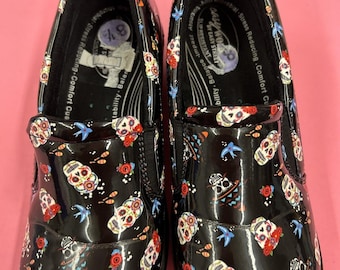 Easy Works By Easy Street Shoes. Black With Sugar Skulls. Size 8 1/2W.  EUC