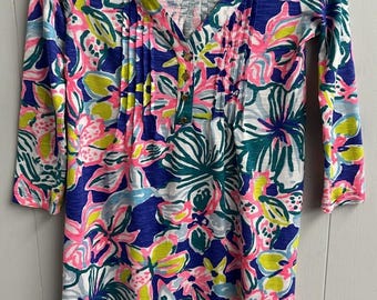 Lilly Pulitzer Dress. Bright Multicolor Floral Pattern. Size xxs. New no tag.