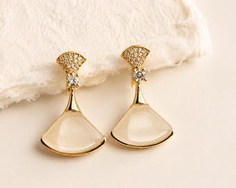 Boucles d'oreilles pendantes en forme d'éventail doré, bijoux de mariée œil de chat en zircon cubique, plaquées or 18 carats.