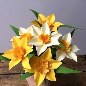 Yellow and Light Yellow Paper Daffodils, Paper Bouquet, First Anniversary, Paper Flowers, Paper Bouquet