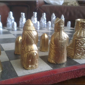 Isle of Lewis Chess Set - Gold and Silver - Contrasting Sides with Optional Vinyl Chess Board