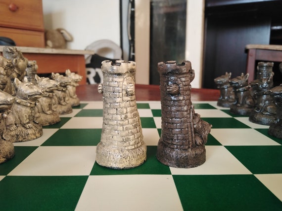 Medieval Royal Chess: Classic Board Game