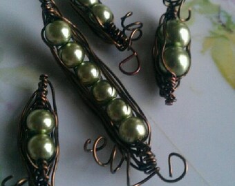 Wire Wrapped Pea Pod necklace