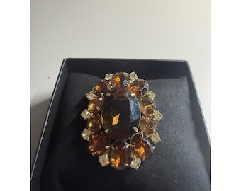 Vintage Amber Color Rhinestone Brooch Gold Tone Statement Pin Oval Glass Stone