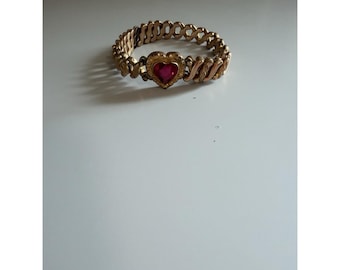Pulsera de expansión vintage DFB de cristal rojo con baño de oro y diseño de corazón encantador.