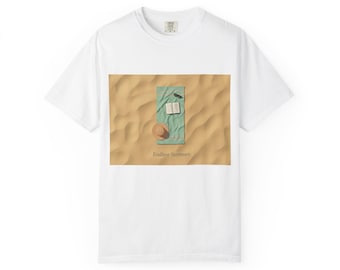 Strandtuch Motiv T-Shirt | Sommersand, Sonnenbrillen, offenes Buch