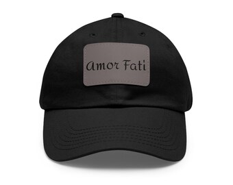 Parche de cuero Amor Fati para gorra estilo "dad hat" / Parche rectangular, texto en cursiva