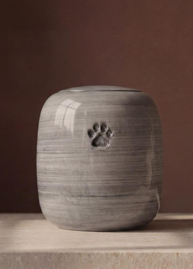 Ceramic urn for pet ashes - minimal and elegant design - made in Italy Gray