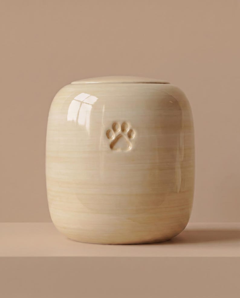 Ceramic urn for pet ashes - minimal and elegant design - made in Italy Vaniglia