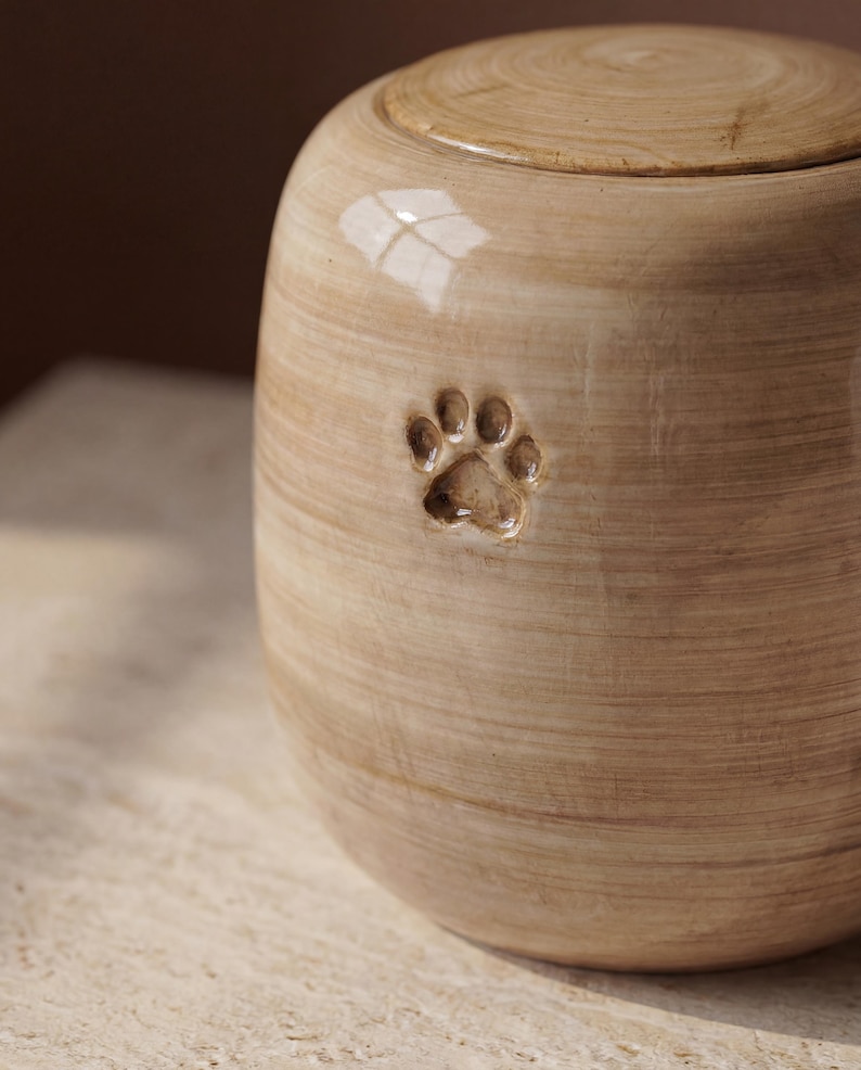 Ceramic urn for pet ashes - minimal and elegant design - made in Italy image 3