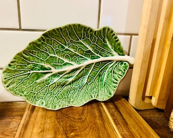 Bordallo Pinheiro Cabbage Leaf Serving Platter | Caldas da Rainha Portugal | Majolica Green | Vintage
