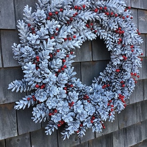 Snow White Winterberry Pinecone Wreath