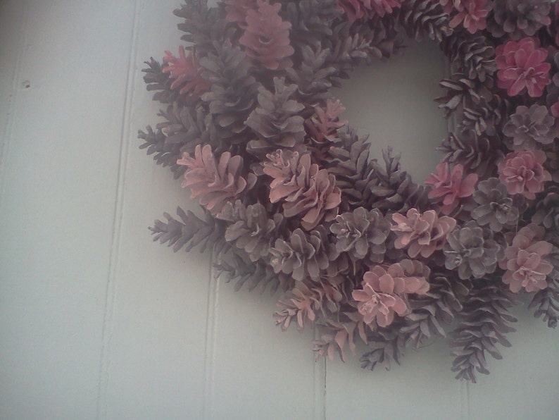 Pretty IN Pink Maine Pinecone Wreath 18 Inch image 4