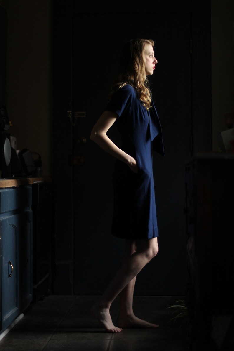50s60s Navy Wool wiggle dress pockets Small with bow