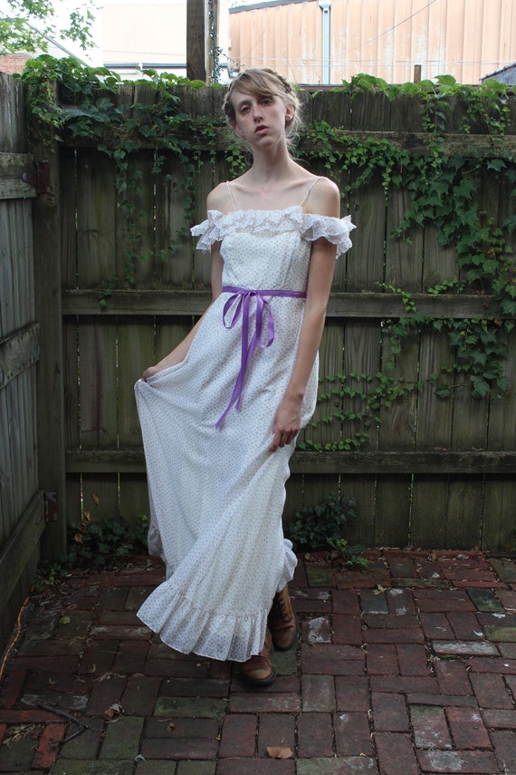 Vintage 60s Prairie maxi dress, XS/Small, ruffles,