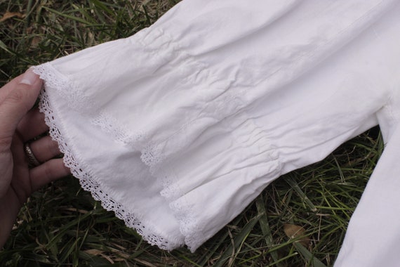Antique white cotton Blouse folk ruffle prairie S… - image 5