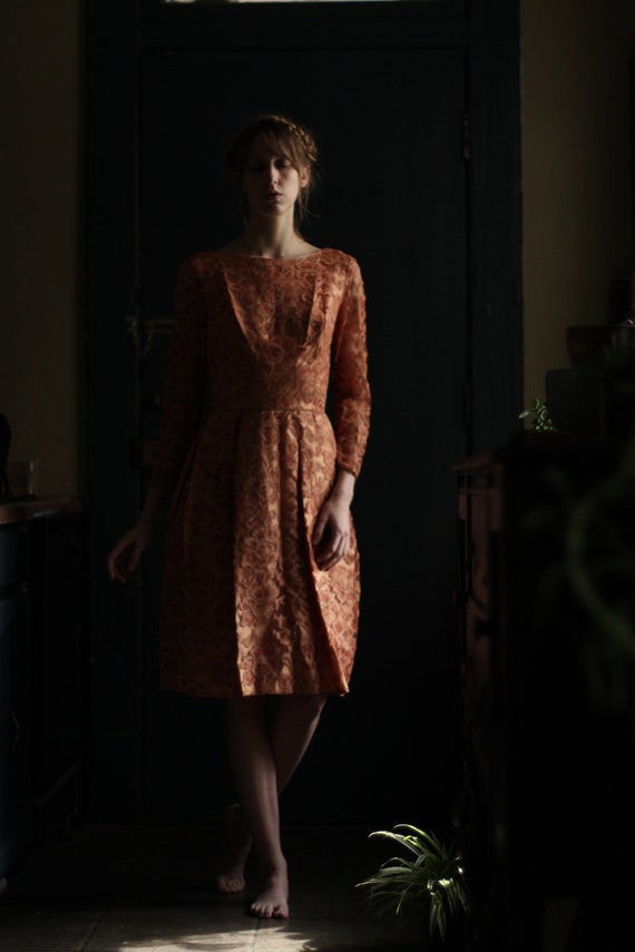Bombshell 1950s Satin and lace Cocktail Dress, Sma
