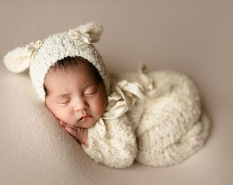 Little Lamb Bonnet and Footed romper set, knitted lamb bonnet, newborn girl pyjamas set, Newborn girl photography prop handmade, more colors