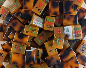 Amber Brown Marbled Mahjong Set, 160 Acrylic Tiles
