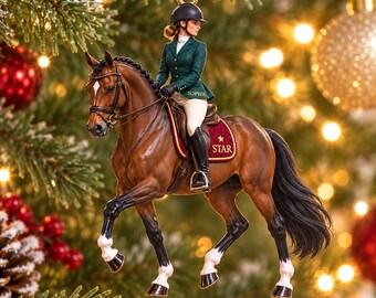Personalisierte Acrylfigur eines Reiters mit Pferd und individuellen Namen für Reiter und Pferd