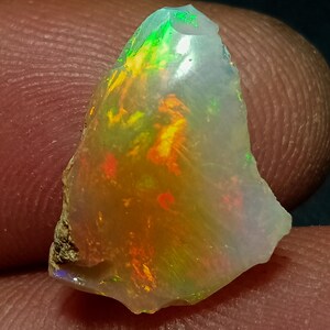 Top Quality beautiful Natural Ethiopian Opal Rough Opal for jewellery Making Rough falshy welo opal Rough multi fire opal raw 12x16x6mm 4.80