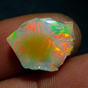 Najwyższej jakości piękny naturalny opal etiopski, surowy opal do wyrobu biżuterii, surowy sztuczny opal welo, surowy opal wielowarstwowy, 12x15x7mm, 6,65 ct