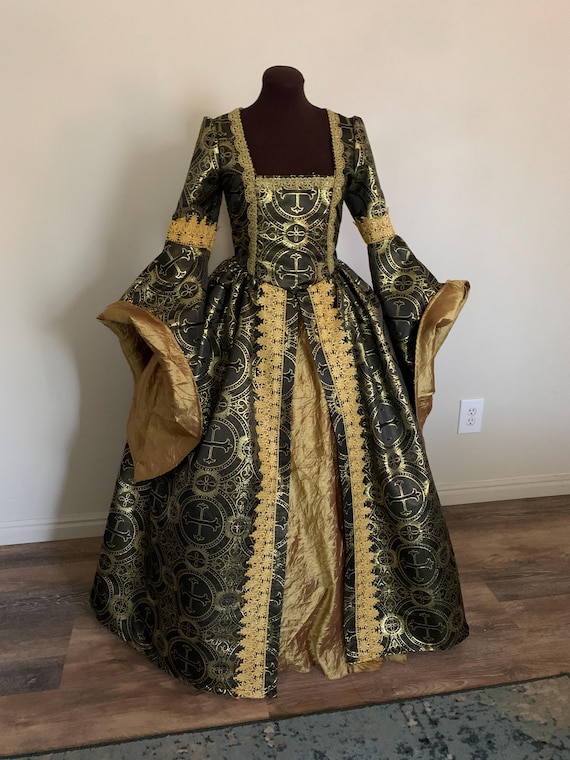 Black and Gold Renaissance Gown Great Sleeves made to order! Black and Gold Renaissance Gown Great Sleeves made to order!