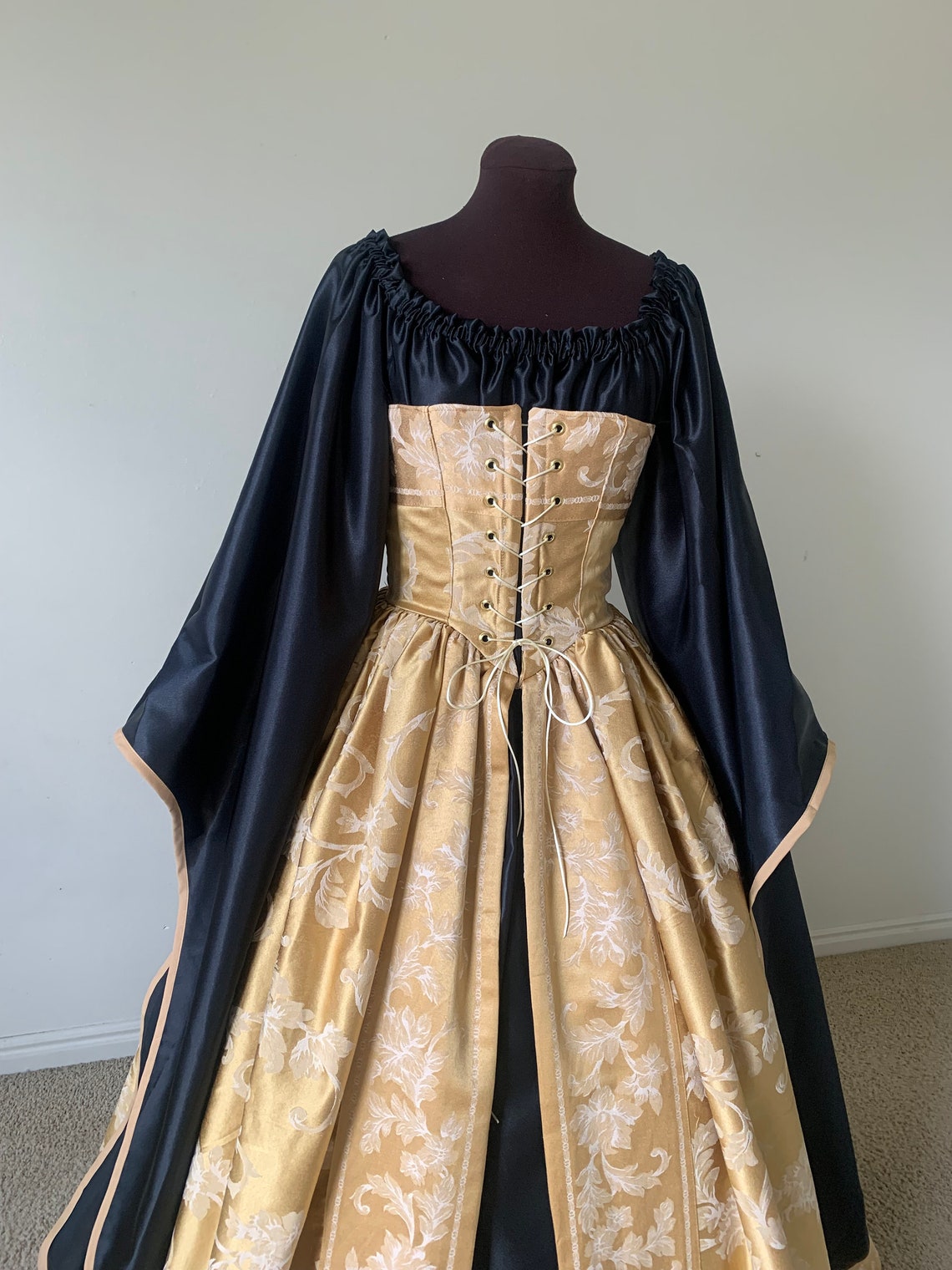 GOLDEN ENIGMA CORSET GOWN main image 1