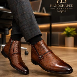 Botas masculinas artesanais em couro de avestruz – Botas de cano curto com zíper lateral marrom – Botas de luxo para ocasiões formais