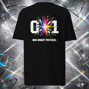 Maglietta Non Binary Pride, Cyberpunk Glitch Tee, Estetica distopica Streetwear LGBTQ Rainbow Graphic Tshirt, Abbigliamento industriale d'avanguardia