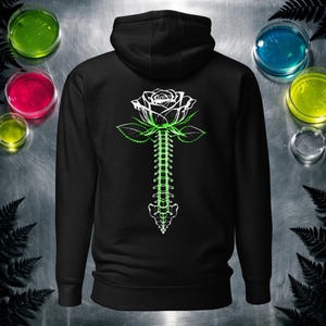 Biopunk Rose Spine Hoodie: Anatomisch grafisch sweatshirt, neon groene glow darkwear streetwear