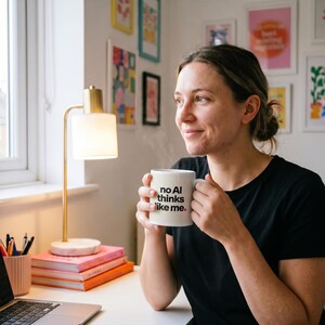 Rolig ADHD-mugg | Ingen AI tänker som jag | Present till någon med ADHD | För henne eller honom