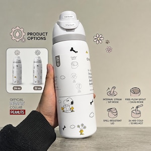 Puede incluir: Botella de agua blanca con dise&ntilde;o de Snoopy. La botella tiene una tapa con bot&oacute;n y est&aacute; decorada con Snoopy y otros gr&aacute;ficos. Cuenta con pajita interna, boquilla de flujo libre y tapa resistente a derrames. Disponible en 710 ml y 946 ml.