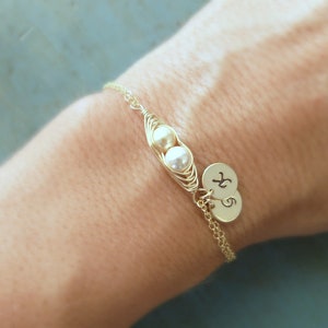 Personalized Pea Pod Bracelet,Initial Bracelet, Gift for Mom, 3 Pearl, Crystal Pearl, Sterling silver bracelet, gift for Grandma image 5