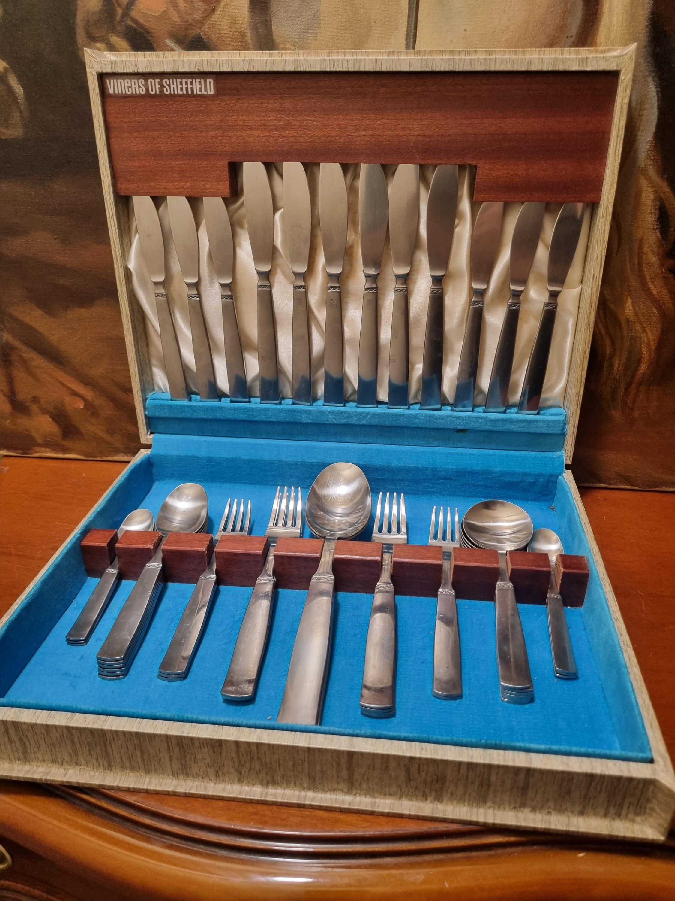 英國名門お一人様　シェフィールド　1950年代　ロンドン購入カトラリー3点セット シェフィールドのカトラリー - Etsy 日本
