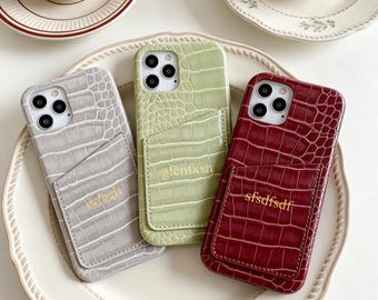 Op maat gegraveerd telefoonhoesje met krokodillenpatroon, gepersonaliseerd iPhone-hoesje gegraveerde naam Eerste cadeau