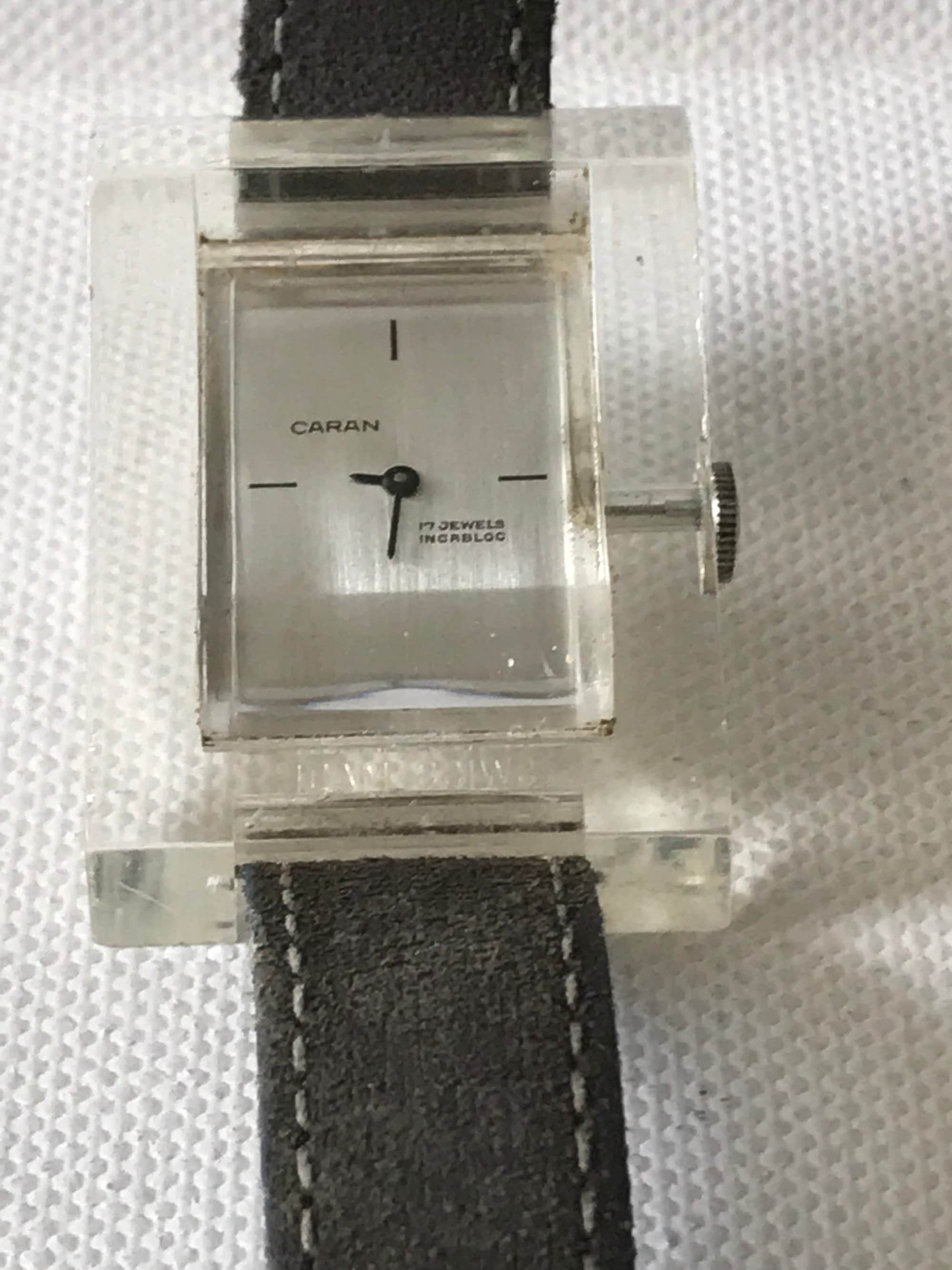 Caran vintage Swiss mother of pearl watch Vintage CARAN D main image 4