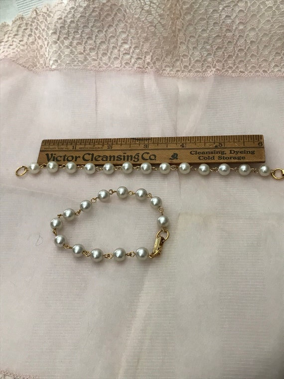 Vintage Faux Pearl Bracelet/ Wedding Jewelry/ Flo… - image 2