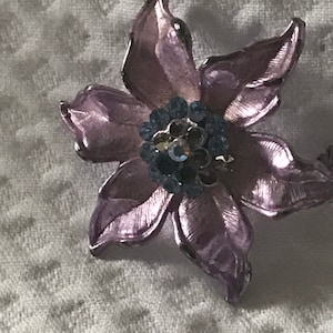 Metal Flower Pin